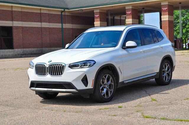 Photo of 2023 Alpine White BMW X3