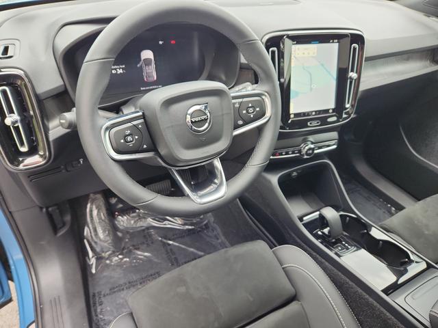 Photo of 2022 Fjord Blue Metallic Volvo C40 Recharge Pure Electric