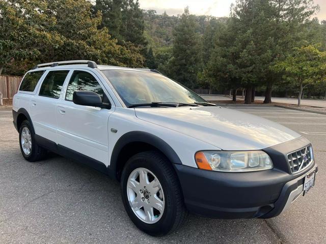 2005 Volvo XC70