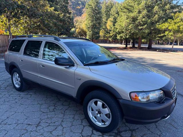 2004 Volvo XC70