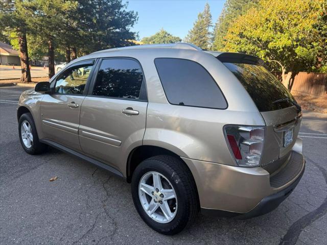 Photo of 2006 Sandstone Metallic Chevrolet Equinox