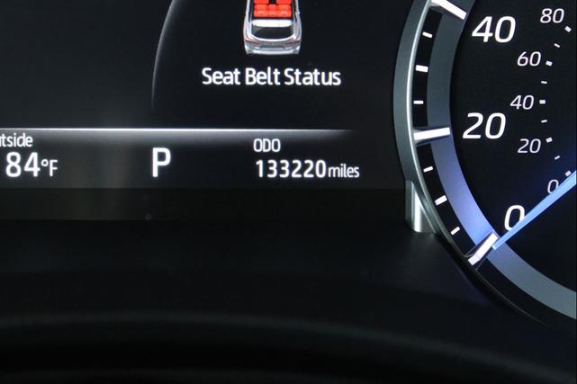 Photo of 2022 Wind Chill Pearl Toyota Highlander Hybrid