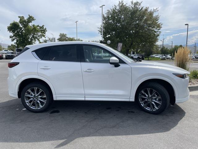 Photo of 2025 Rhodium White Metallic Mazda CX-5