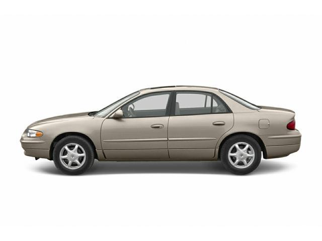 Photo of 2004 White Buick Regal