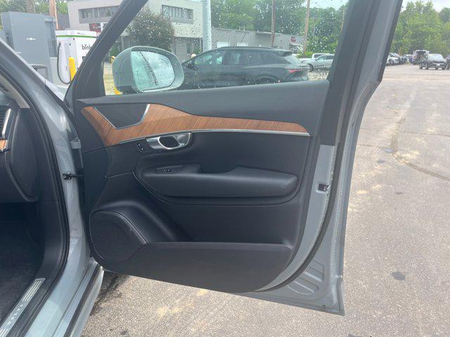 Photo of 2024 Gray Volvo XC90