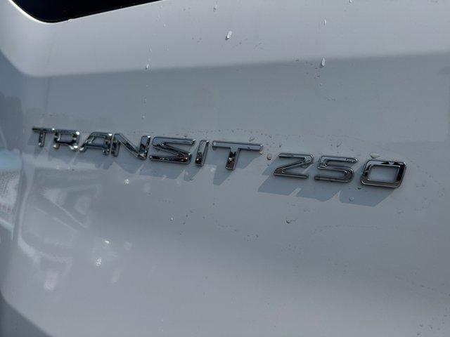 Photo of 2025 Oxford White Ford Transit-250