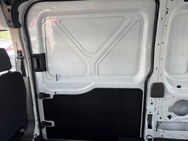 Photo of 2025 Oxford White Ford Transit-250