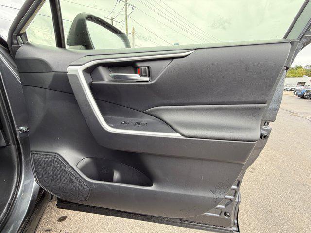 Photo of 2024 Magnetic Gray Metallic Toyota RAV4 Hybrid