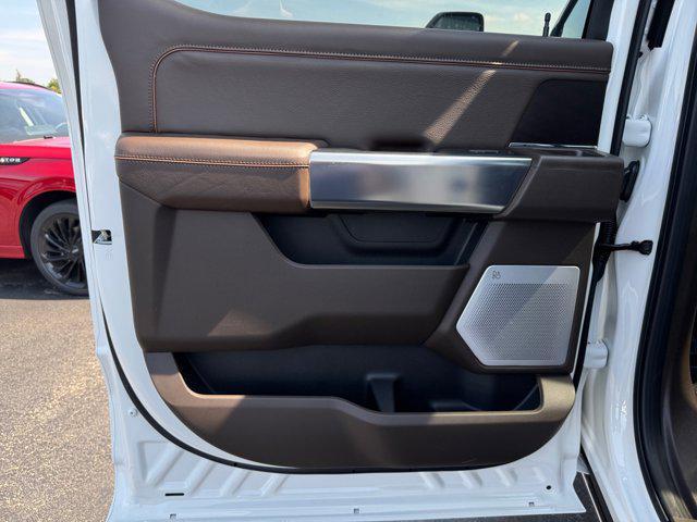 Photo of 2025 White Ford F-250