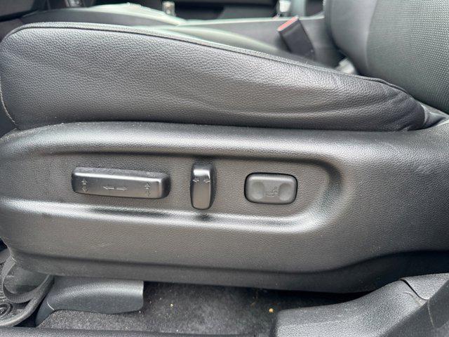 Photo of 2023 Gray Honda Ridgeline
