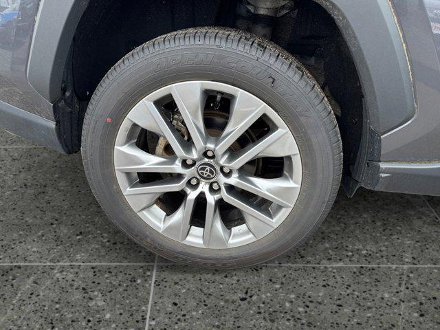 Photo of 2022 Gray Toyota RAV4