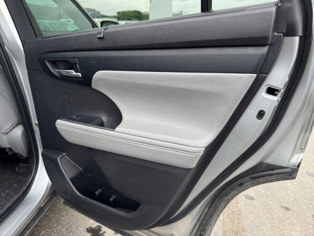 Photo of 2022 Celestial Silver Metallic Toyota Highlander