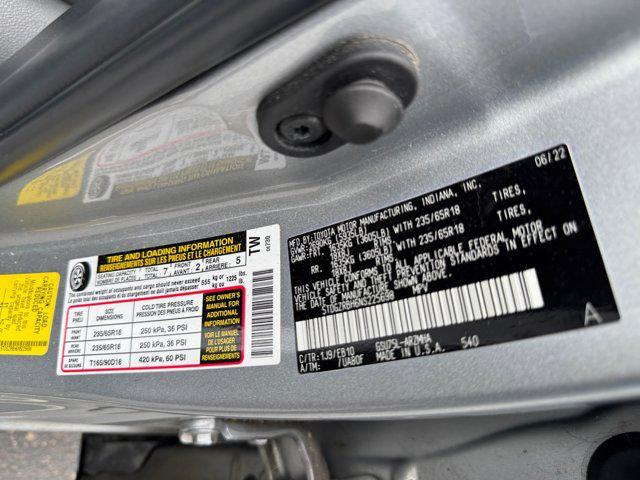 Photo of 2022 Celestial Silver Metallic Toyota Highlander