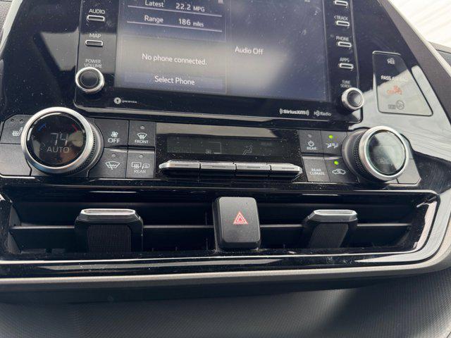 Photo of 2022 Celestial Silver Metallic Toyota Highlander