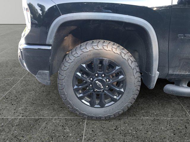 Photo of 2025 Black Chevrolet Silverado 2500