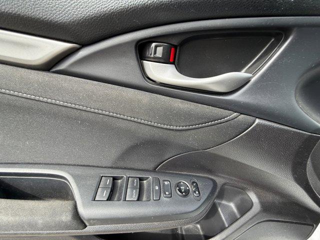 Photo of 2021 Platinum White Pearl Honda Civic
