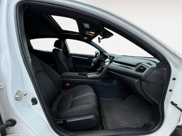 Photo of 2021 Platinum White Pearl Honda Civic