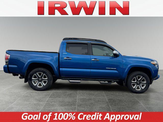 Photo of 2016 Blazing Blue Pearl Toyota Tacoma