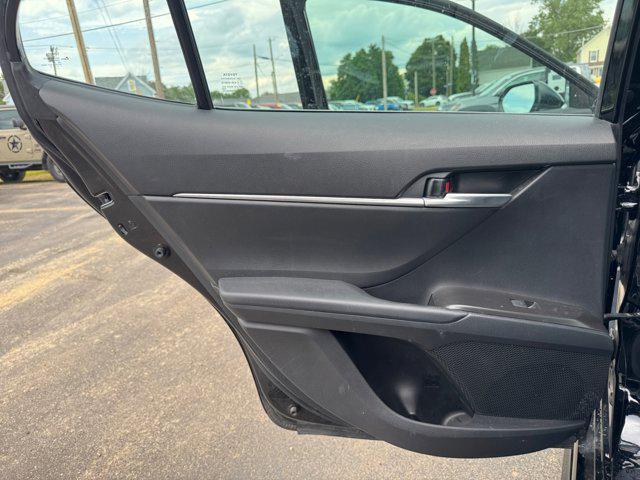 Photo of 2024 Midnight Black Metallic Toyota Camry