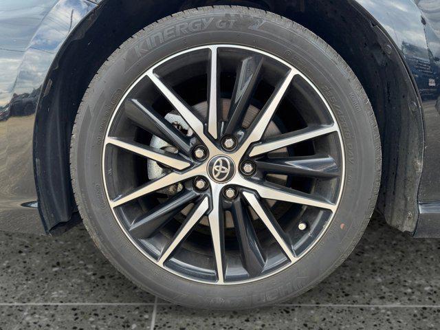 Photo of 2024 Midnight Black Metallic Toyota Camry