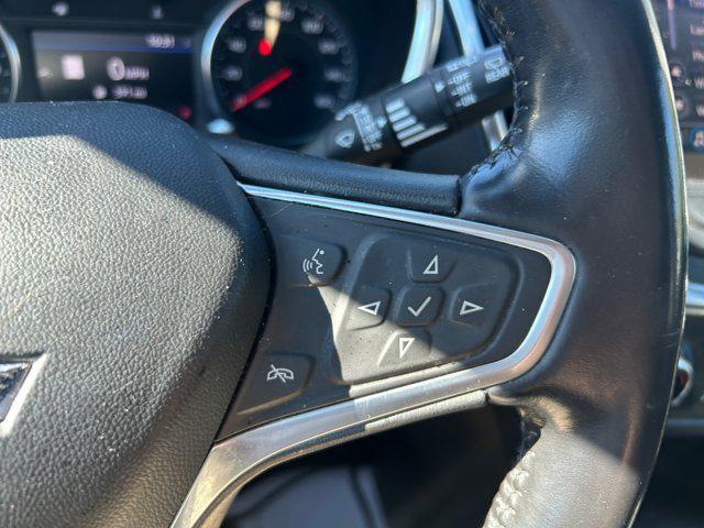 Photo of 2022 Blue Glow Metallic Chevrolet Equinox