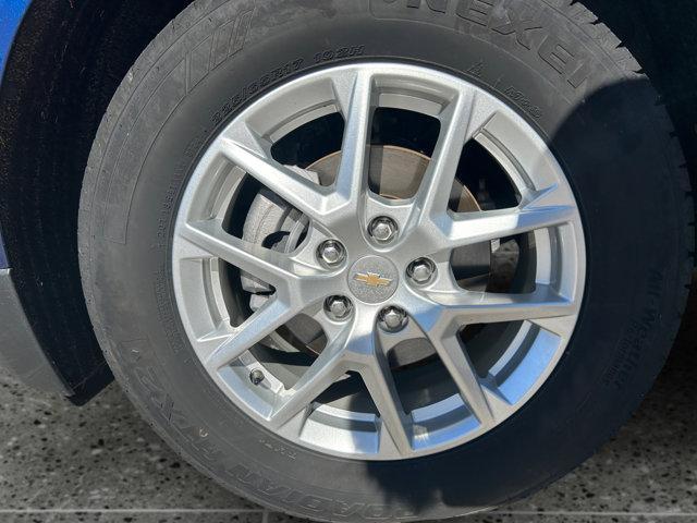 Photo of 2022 Blue Glow Metallic Chevrolet Equinox