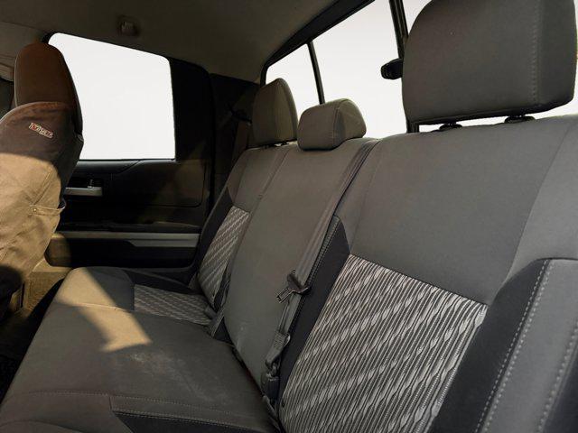 Photo of 2018 Gray Toyota Tundra
