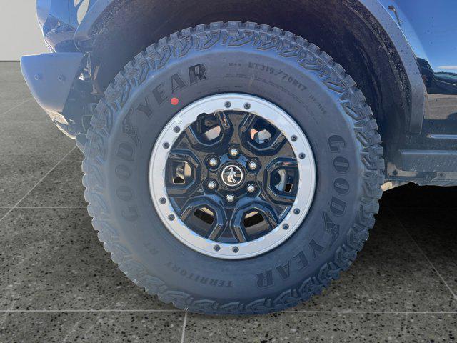 Photo of 2025 Shadow Black Ford Bronco