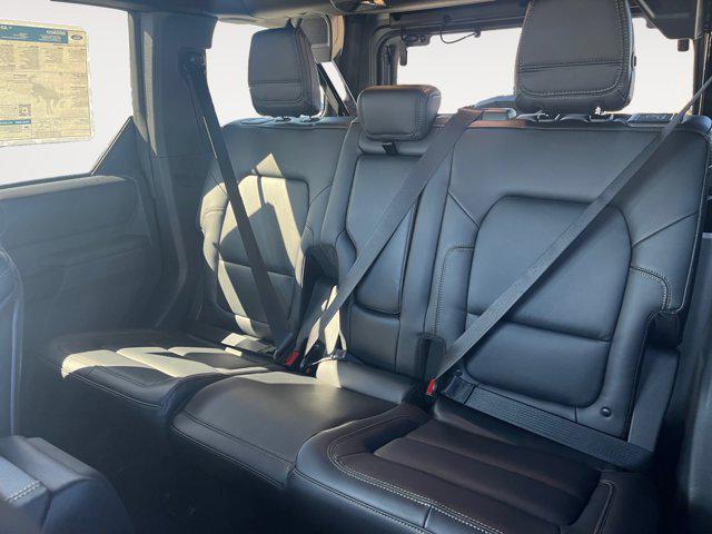 Photo of 2025 Shadow Black Ford Bronco