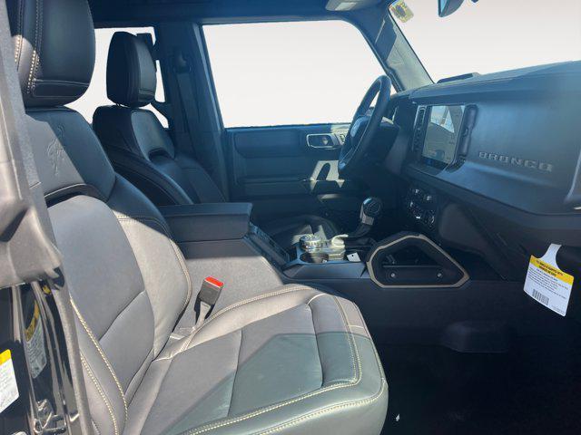 Photo of 2025 Shadow Black Ford Bronco