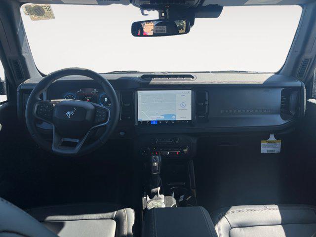 Photo of 2025 Shadow Black Ford Bronco