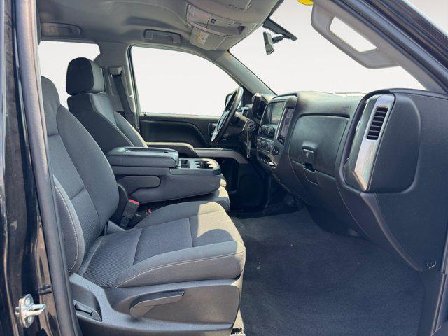 Photo of 2019 Black Chevrolet Silverado 1500
