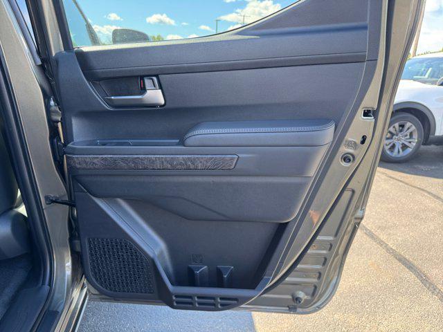 Photo of 2025 BRONZE Toyota Tacoma