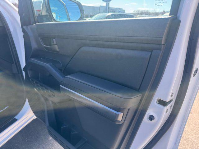 Photo of 2024 Ice Cap Toyota Tacoma