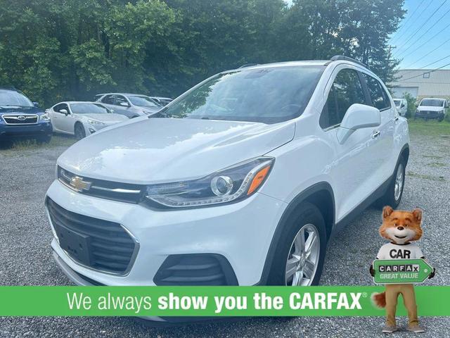 Photo of 2017 White Chevrolet Trax