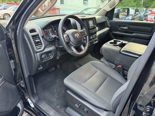 Photo of 2021 Diamond Black Crystal Pearlcoat RAM 1500