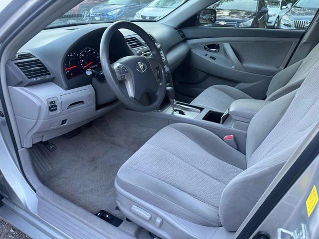 Photo of 2011 Classic Silver Metallic Toyota Camry