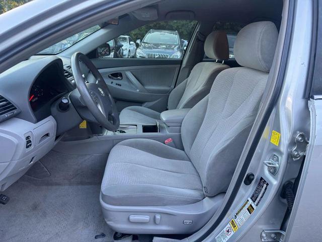 Photo of 2011 Classic Silver Metallic Toyota Camry