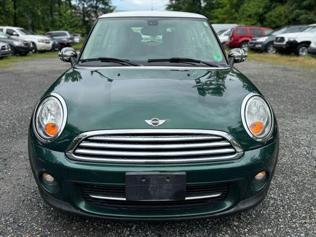 Photo of 2013 British Racing Green II Metallic MINI Hardtop