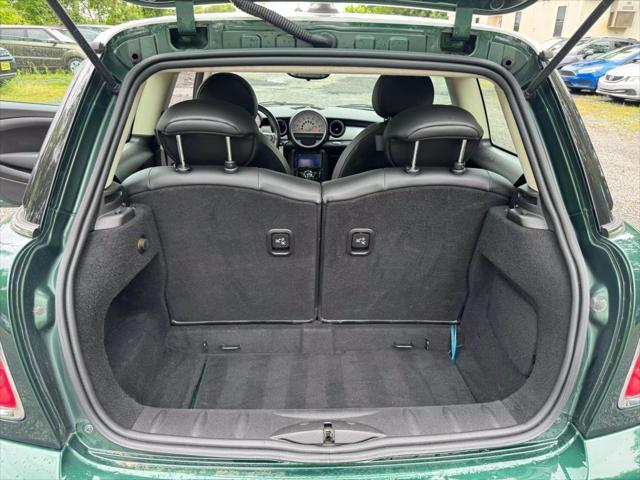 Photo of 2013 British Racing Green II Metallic MINI Hardtop