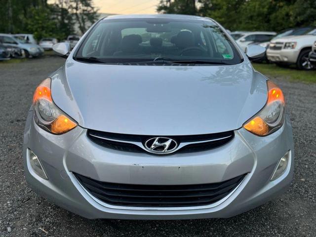 Photo of 2012 Silver Hyundai ELANTRA