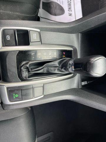 Photo of 2016 Gray Honda Civic