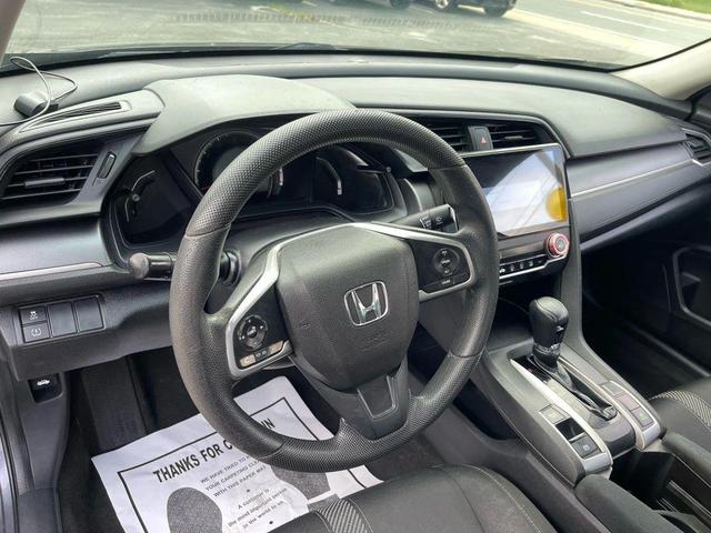 Photo of 2016 Gray Honda Civic