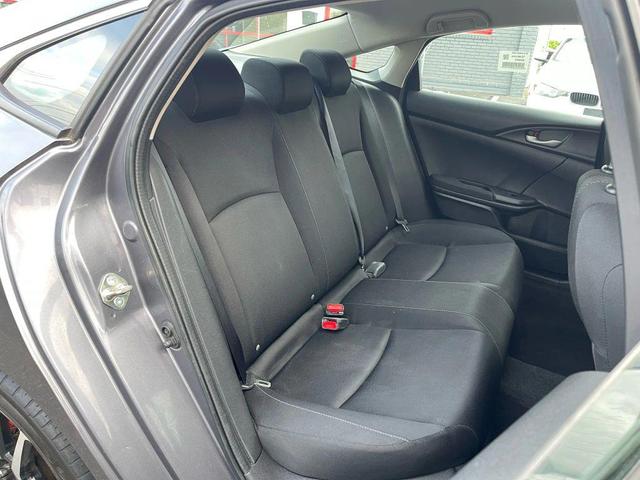 Photo of 2016 Gray Honda Civic