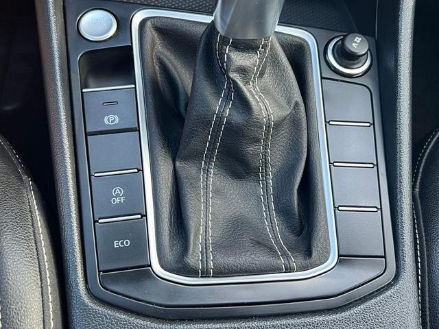 Photo of 2024 Platinum Gray Metallic Volkswagen Jetta