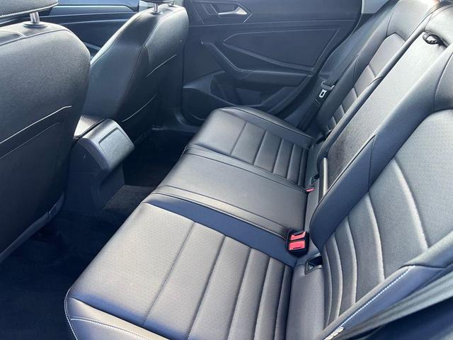 Photo of 2024 Platinum Gray Metallic Volkswagen Jetta