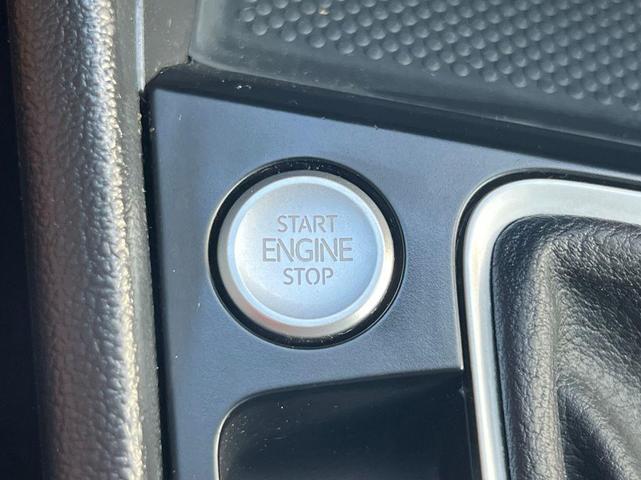 Photo of 2024 Platinum Gray Metallic Volkswagen Jetta