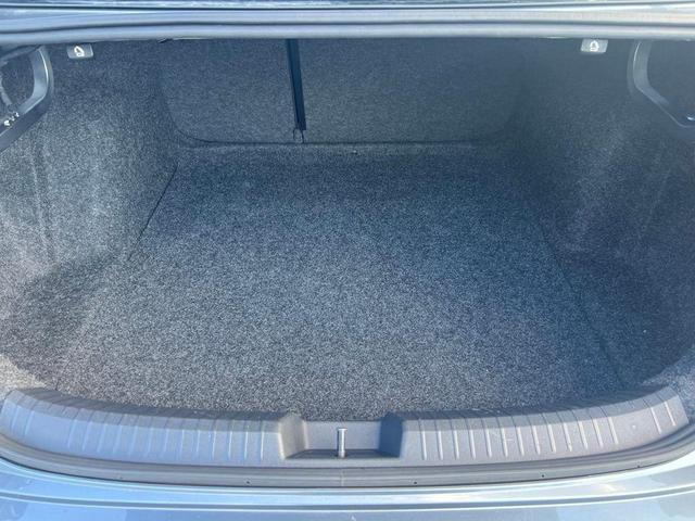 Photo of 2024 Platinum Gray Metallic Volkswagen Jetta