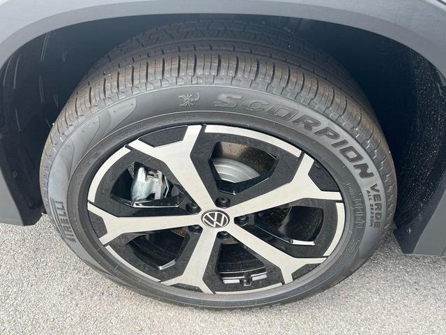 Photo of 2025 Grigio Volkswagen Tiguan