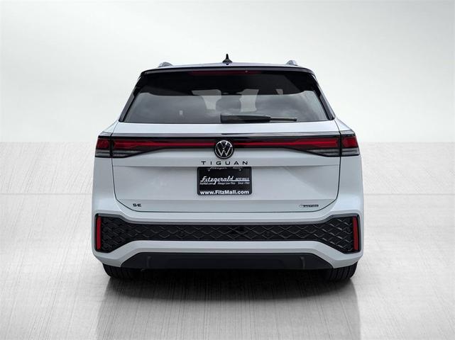 Photo of 2025 Opal White Volkswagen Tiguan